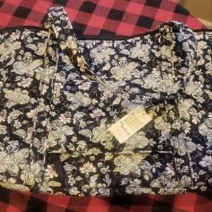🆕Vera Bradley Miller Travel Bag, “Holland Garden”